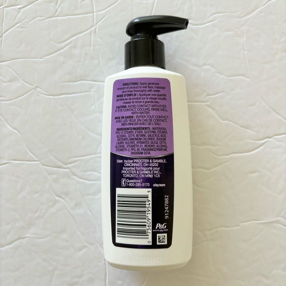 Olay Age Defying Classic Daily Facial Cleanser 6.8 oz w/ Pump NEW - Picture 6 of 7